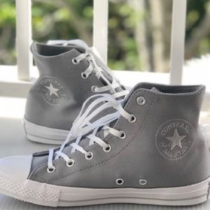 Brand new cutest light grey converse hightop